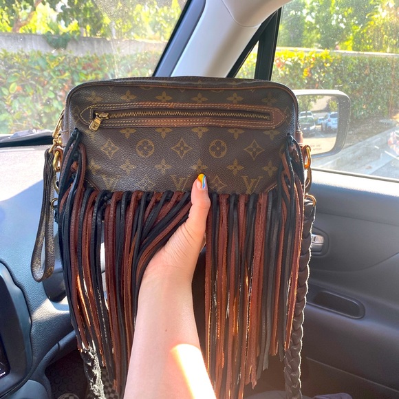 Louis Vuitton Handbags - COPY - authentic Louis Vuitton crossbody